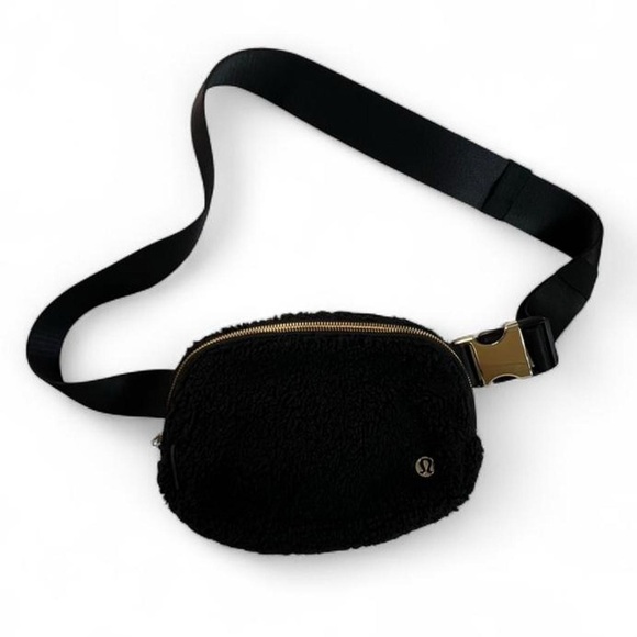 lululemon athletica Handbags - Lululemon 1L Fleece Everywhere Belt Bag Black with Gold Hardware